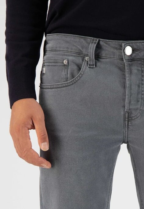 MUD Jeans Regular Dunn stretch 03 Grey _ KOKOTOKO duurzame kleding Groningen