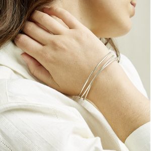 People Tree accessoires armband Coil Bangle van Silver Oosterstraat Groningen duurzame kleding fair fashion happy stuff