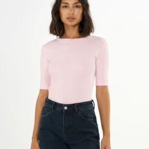 KnowledgeCotton Apparel Rib T-shirt Parfait Pink _KOKOTOKO Oosterstraat Groningen, duurzame kledingmerken, eerlijke kleding, vegan mode, fair trade, online webshop, fair fashion, happy stuff