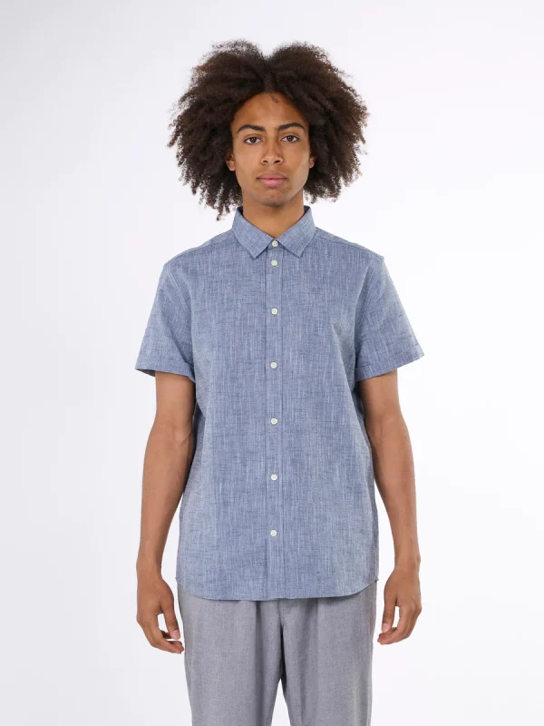 KnowledgeCotton Apparel, Custom Fit Short Sleeve Shirt 1090006, Total Eclipse, KOKOTOKO Oosterstraat Groningen, duurzame kledingmerken, eerlijke kleding, vegan mode, fair trade, online webshop, fair fashion, happy stuff