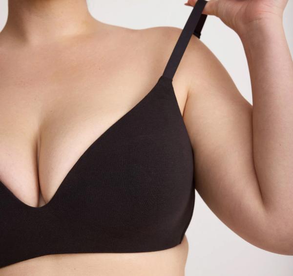 Organic Basics - Core Wireless Plunge Bra - Black - Afbeelding 2