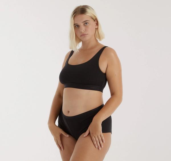 Organic Basics - Core Rib Shorty - Black
